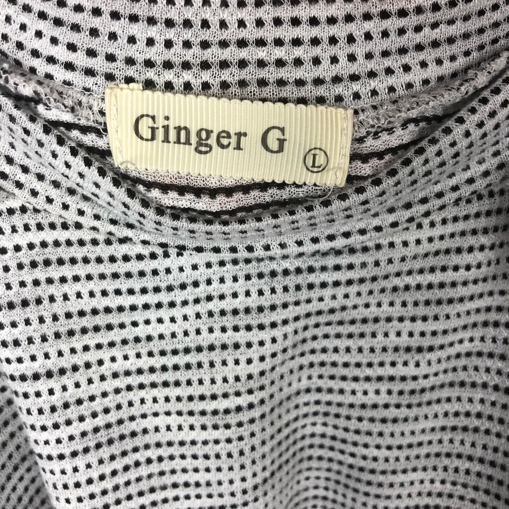 Ginger G Ruffle Top - Picture 4 of 5